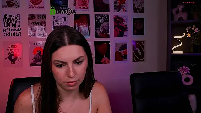 riley_sanders live