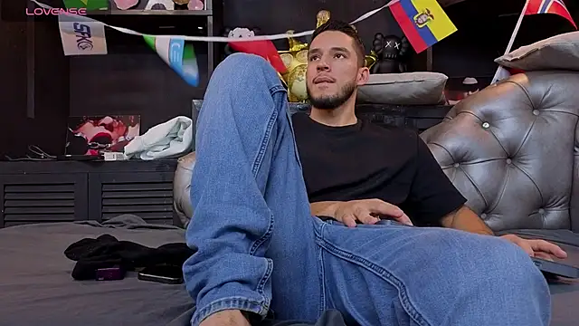 axel_tone live