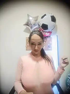 Cristal_BigTits live