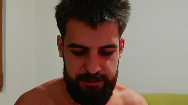 HairyRobxxx live