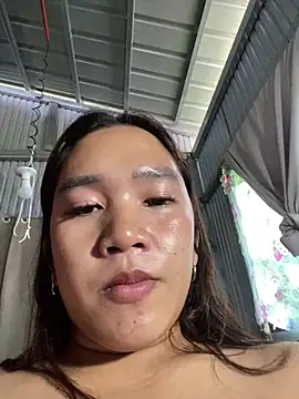 slut_clio live