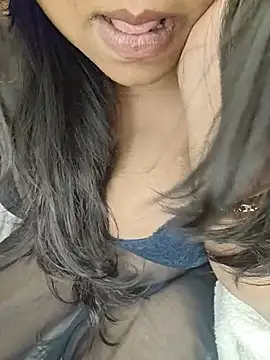 Curvy_Pooja live