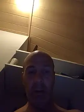 Iulian81 live