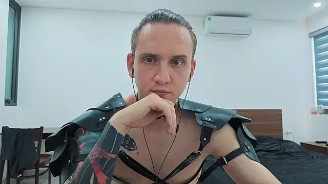 Silent_Stitch live