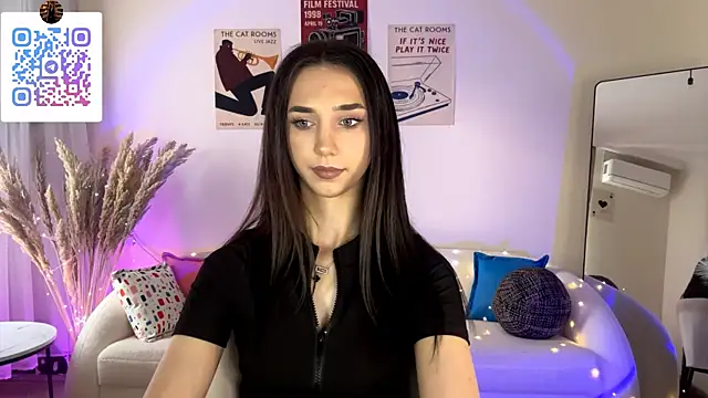 LinaMour live