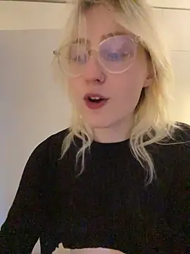 xp_blondie profile