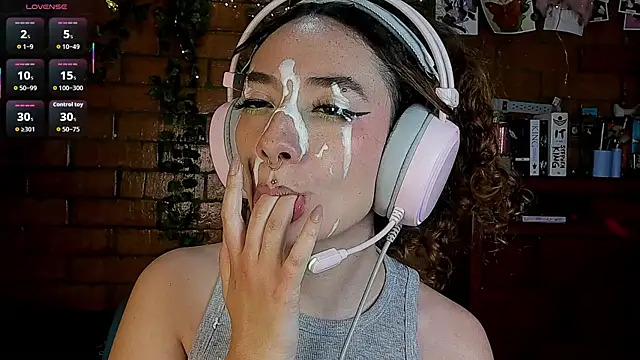 Annycolin_ live