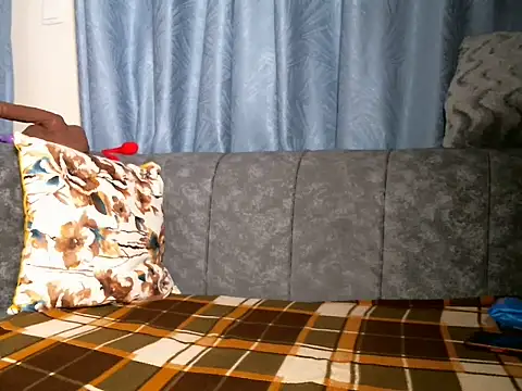 pretty_zii live