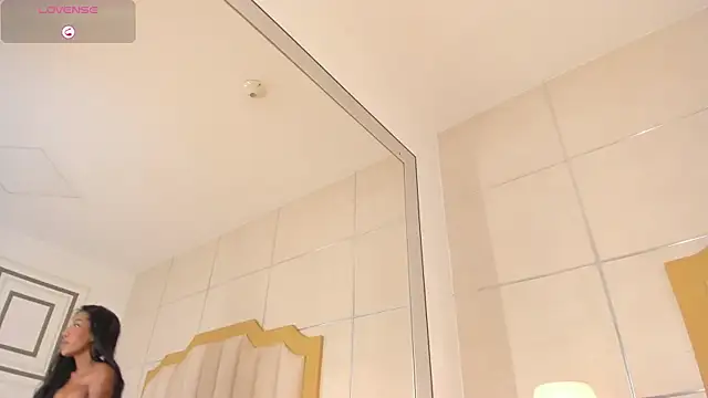 TahliaMoreau live