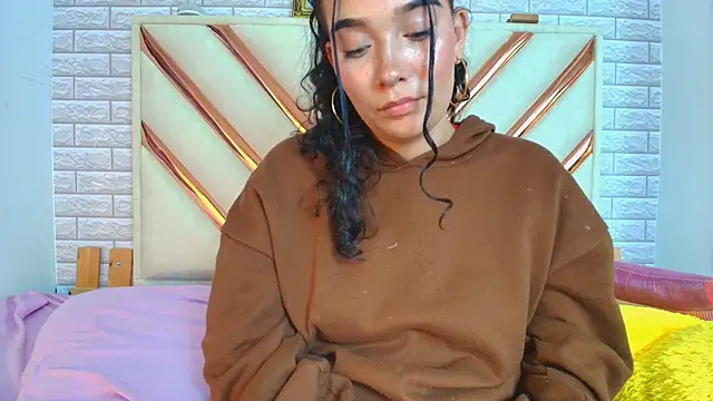 Meggan_Rosse01 live