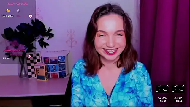 KindHazelHere_ live