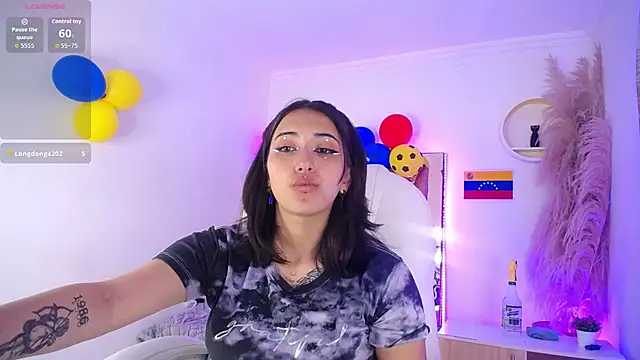 Camiila__1 live