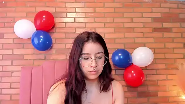 Amy_joones live