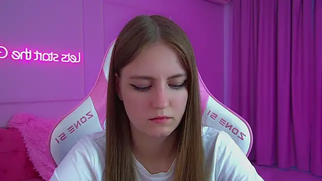 SofiaSarvains live