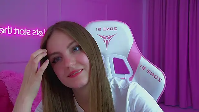 SofiaSarvains live