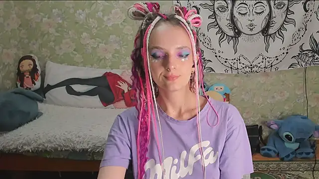 Cutie_Adelia live
