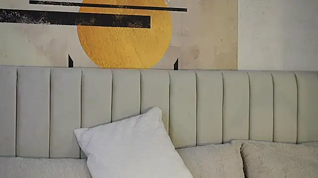 MiaJolie_ live