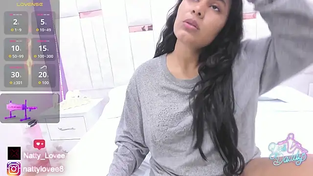 Natty_Lovee live