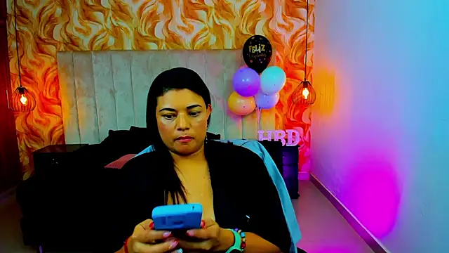 ChloeSmith9 live