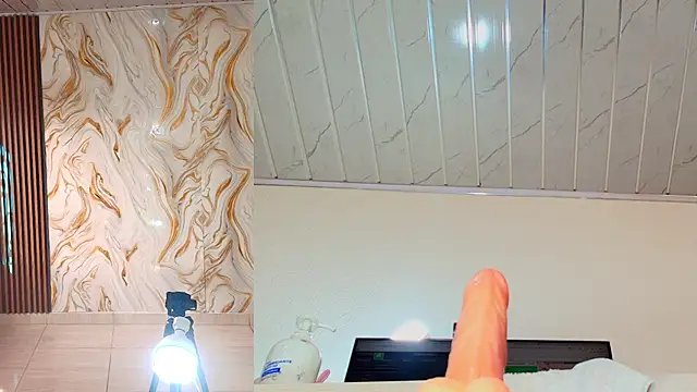 madison_funny live
