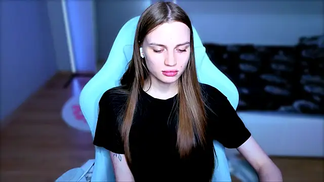 StellaLawless live