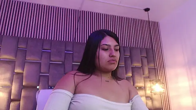 SarahStones live