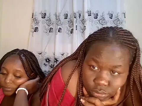 Melly_mole live