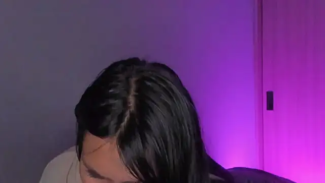 SaraAndrade_ live