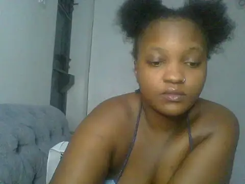 Ebony_butt live