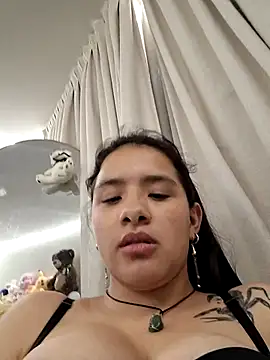 ShinyMegan live