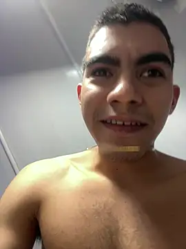 Sebastian_Vega live