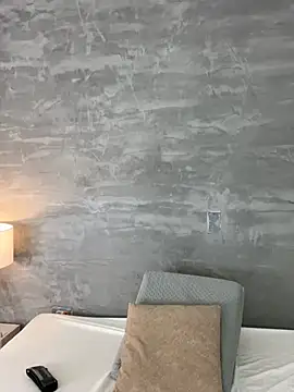 Alaia_Colins live