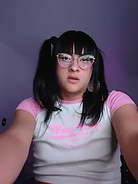 Kiitygirl live