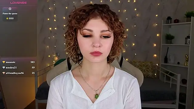 Kira__Fluffy live