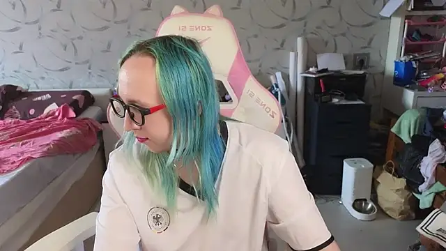 TheTrixy live