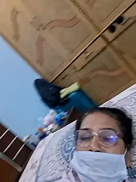 Priya-696 live
