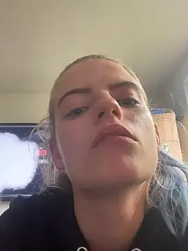Lola_Luv live