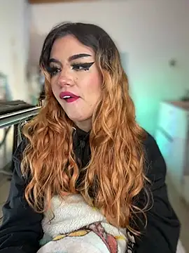 NikkiNix live