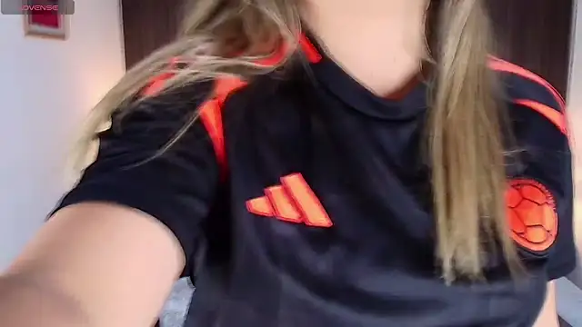MeganCrow live