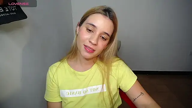 Ambar_lynn01 live