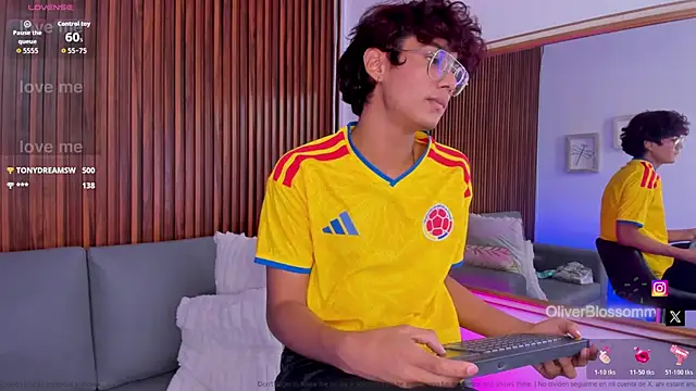 Oliver20__ live