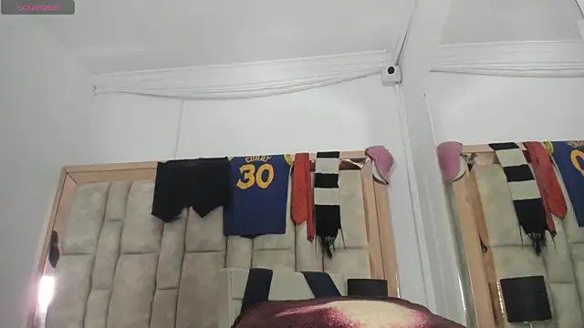 Titan_Moreno_ live