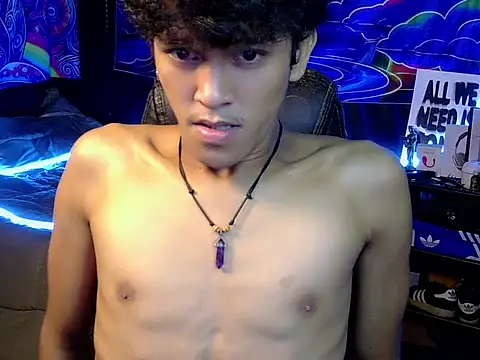 hugekenbigcock live