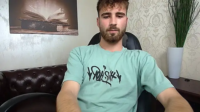 KyloEast live