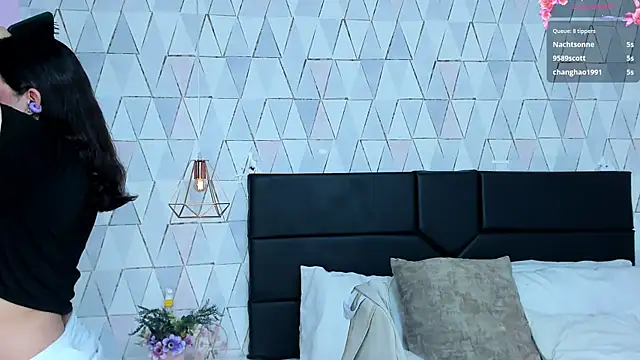 JustinePerry live