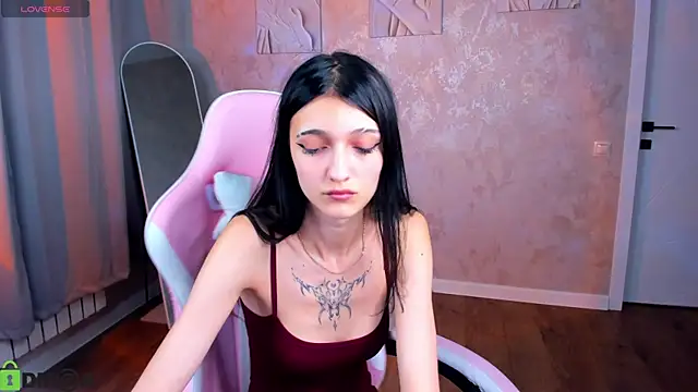 Emily_Carteri profile