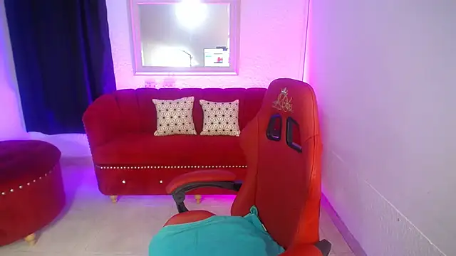 nathaly_low1 live