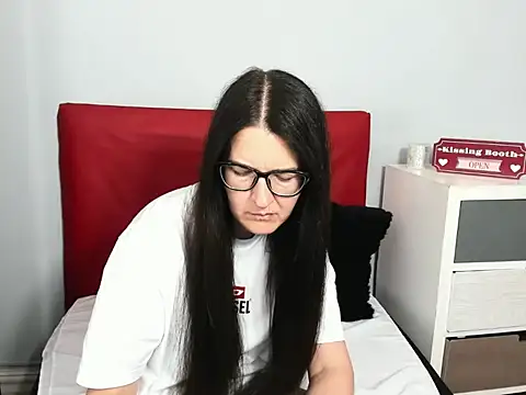 NadiaXlove live