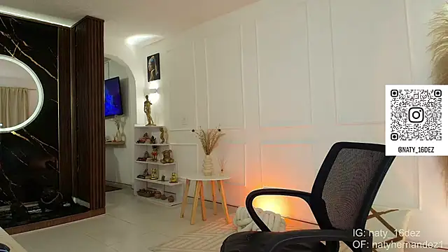 NatyHernandez1 live