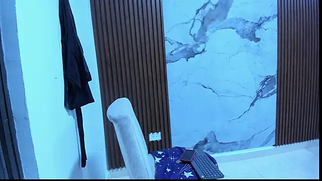 GabyHott_ live